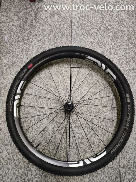 Roue VTT XC haut de gamme Enve M525 carbone 29 pouces casi neuves - 6