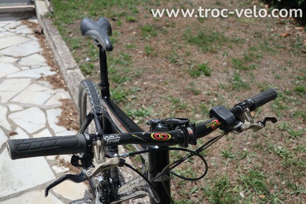 VTT Canyon Spectral AX 9.0 taille L cadre carbone - 9