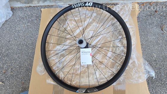 Roues carbones VTTAE DT Swiss HXC1501 (Sram XD) 29 neuves
