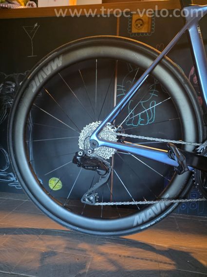 Giant TCR 2025 – Shimano 105 Di2 – Mavic Cosmic SL 45 – Cockpit carbone - 3