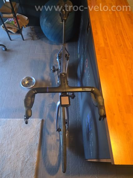 Giant TCR 2025 – Shimano 105 Di2 – Mavic Cosmic SL 45 – Cockpit carbone - 7