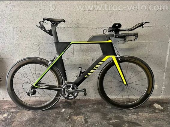 Canyon Speedmax CF XL Carbone Shimano Ultegra 11 vitesses Reynolds Strike SLG Carbone