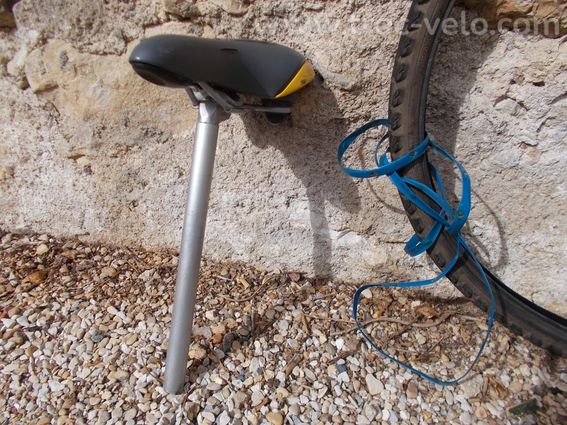 pièces velo decathlon 1 cadre er fourche télescopique  en bon etat - 2