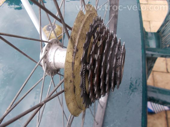 pièces velo decathlon 1 cadre er fourche télescopique  en bon etat - 5