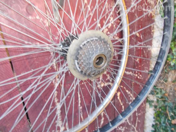 pièces velo decathlon 1 cadre er fourche télescopique  en bon etat - 14