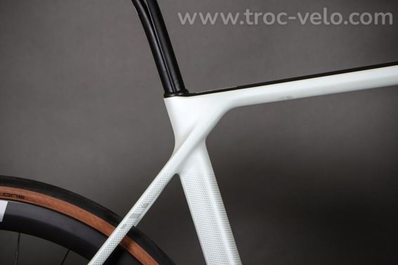 Canyon Endurace CFR – Shimano Dura-Ace Di2 - 3