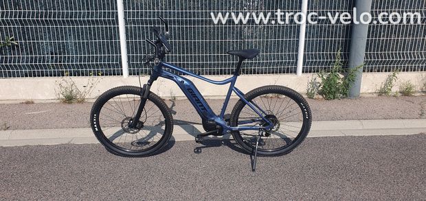 vend cause départ velo GIANT VTC talons E+ XL servie 3 fois état  neuf valeur 2400E vendu 1600 E  - 1