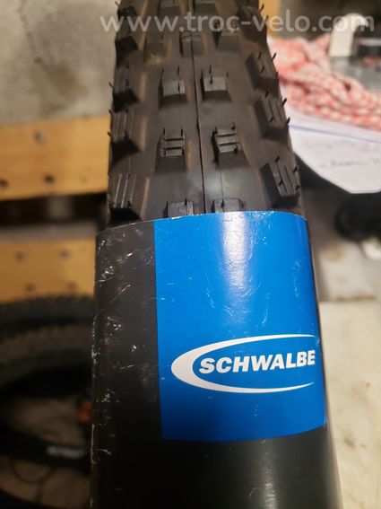pneu Schwalbe Magic Mary 26" x 2.35 - 2