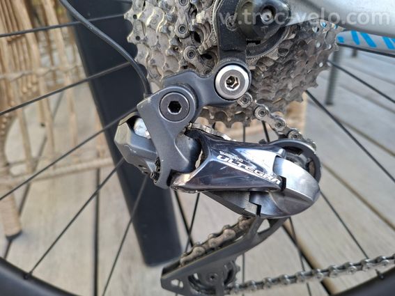 Canyon ultimate CF SL carbone avec jantes carbones - 6