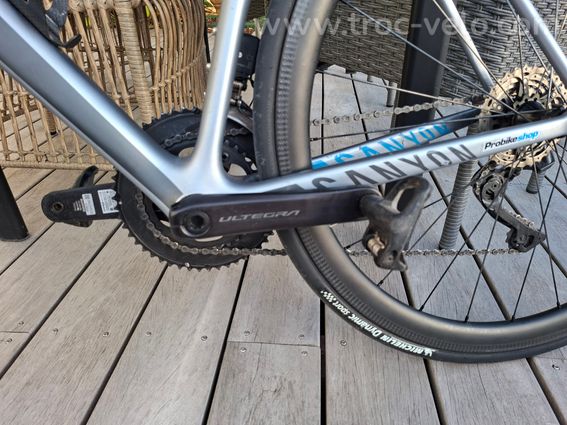 Canyon ultimate CF SL carbone avec jantes carbones - 8