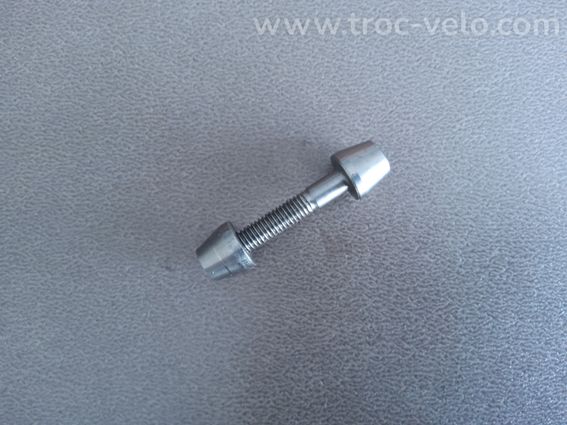 Serrage de collier de tube de selle - 2