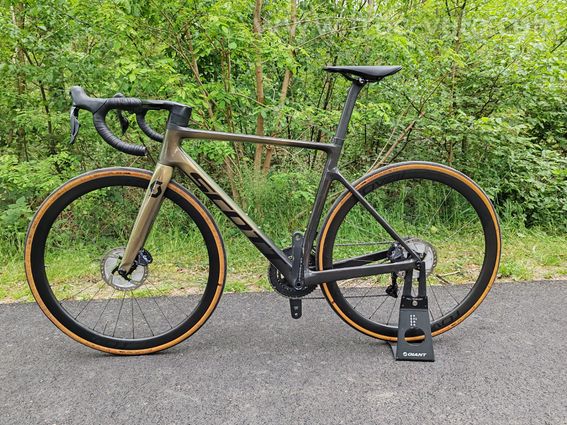 SCOTT ADDICT RC 15 – HMX – ULTEGRA Di2 – ROVAL C38 – COCKPIT SYNCROS CRESTON iC SL - 3