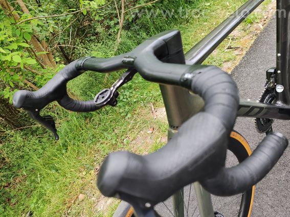 SCOTT ADDICT RC 15 – HMX – ULTEGRA Di2 – ROVAL C38 – COCKPIT SYNCROS CRESTON iC SL - 4
