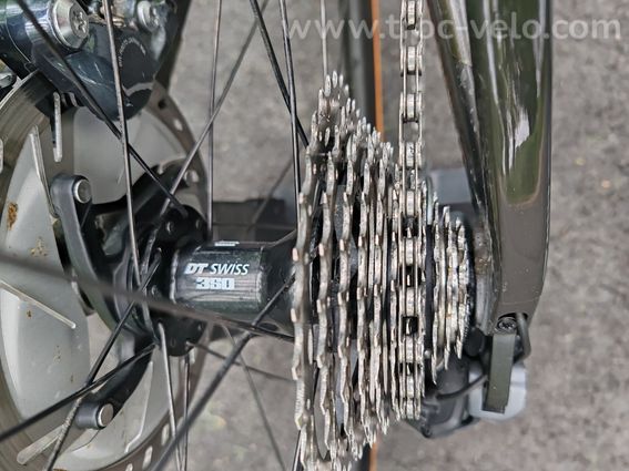 SCOTT ADDICT RC 15 – HMX – ULTEGRA Di2 – ROVAL C38 – COCKPIT SYNCROS CRESTON iC SL - 9