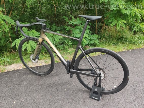 SCOTT ADDICT RC 15 – HMX – ULTEGRA Di2 – ROVAL C38 – COCKPIT SYNCROS CRESTON iC SL - 12