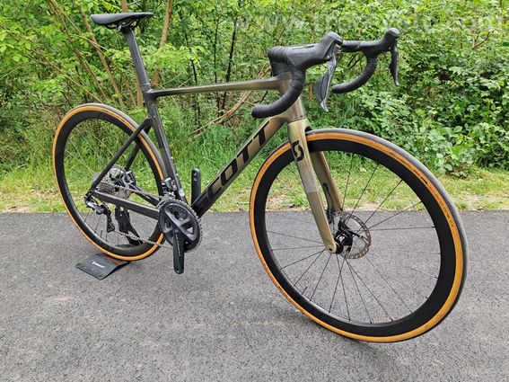 SCOTT ADDICT RC 15 – HMX – ULTEGRA Di2 – ROVAL C38 – COCKPIT SYNCROS CRESTON iC SL - 14