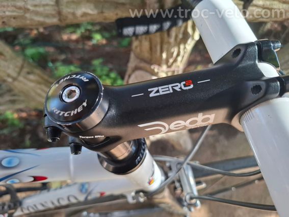 Colnago C40HP 2002 – Campagnolo Record – Roues Fulcrum - à PARIS 75019 - 2