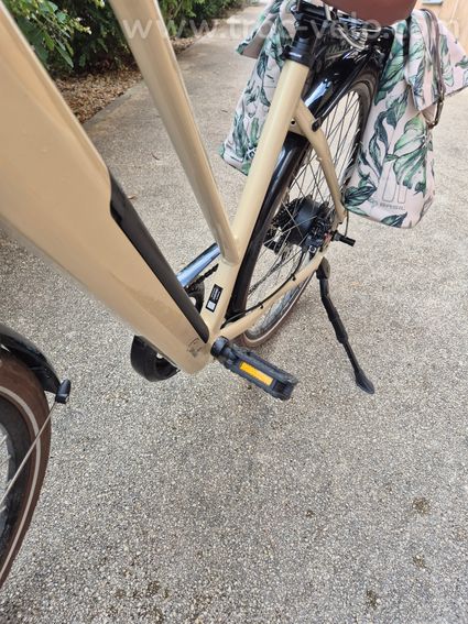 Vélo de ville électrique Bicyklet Camille – 411 km – État proche du neuf - 4