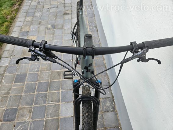 VTT CUBE Réaction Race C62R, full carbone, taille XL, 29 pouces - 8