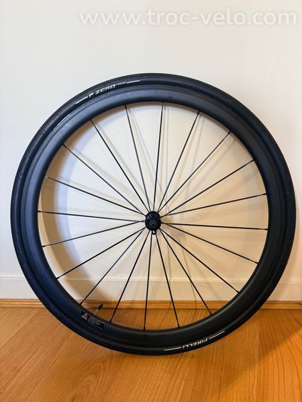 Roue avant carbone CSC 35mm — Moyeu Powerway R13 — Pneu Pirelli P ZERO - 2