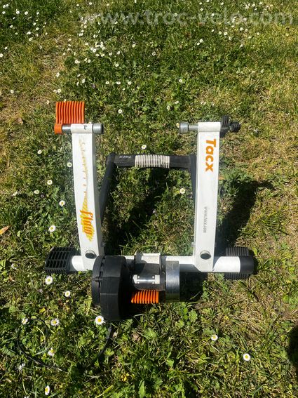 Home-Trainer TACX Flow - Avec câble d'alimentation - 2