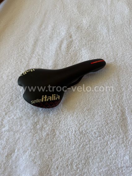 Selle vélo marque selle italia Carbone pro team