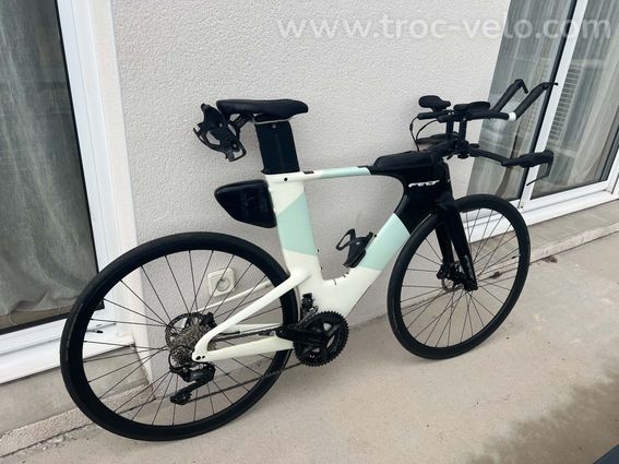 Felt IAX 2024 - 2