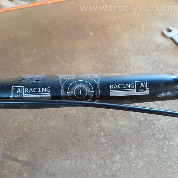 GUIDON GIANT RACING AI - 3