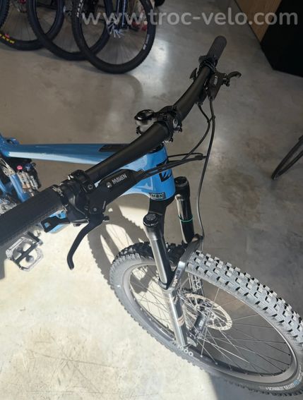 Pivot Shuttle AM - 5