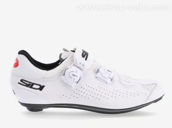 Chaussures Genius 10 femmes neuves