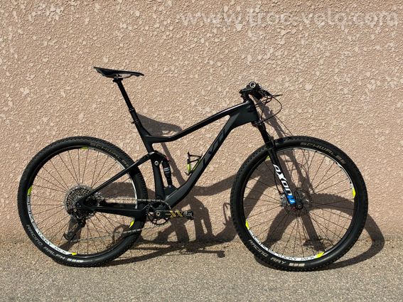 VTT Lyti 29 full carbone