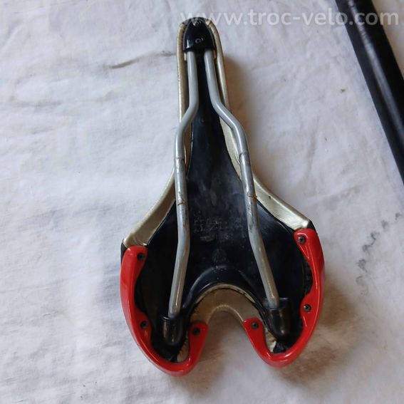 SELLE FIZIK ROUTE - 2