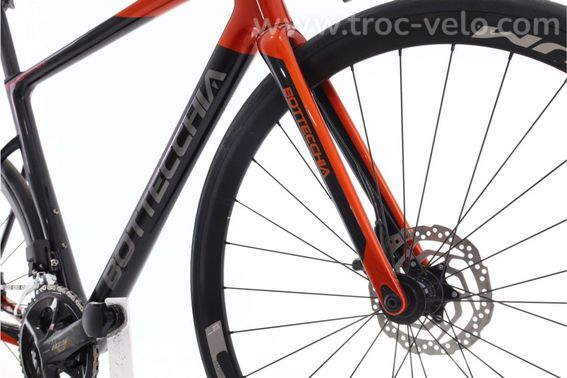 Produit Reconditionne    Bottecchia 8avio Ultimate Di2 12v    Noir   Velo De Route   Tres Bon Etat - 5