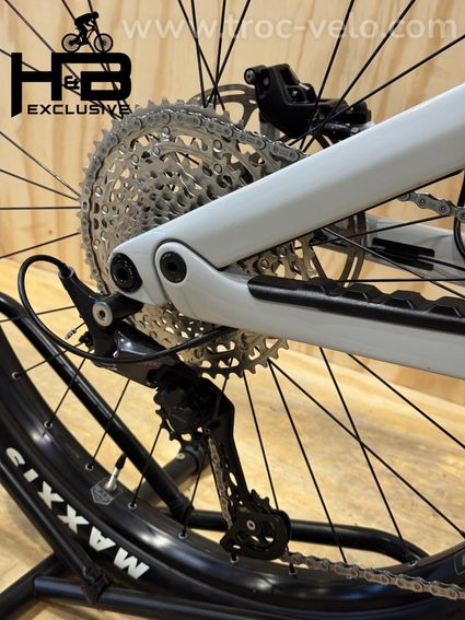 Canyon Spectral:ON CF 7 Carbon VTT électrique Shimano Deore 2023 - 12