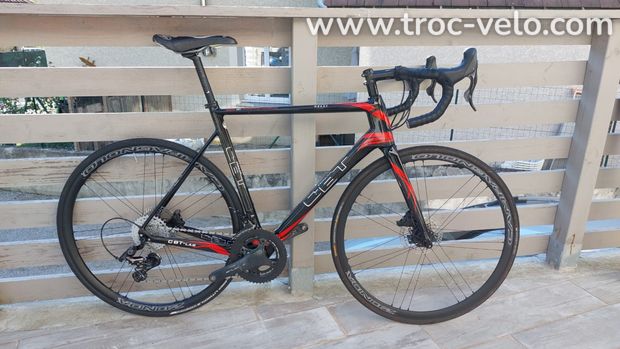 Vélo route tout carbone cadre CBT ITALIA groupe Campagnolo  - 1