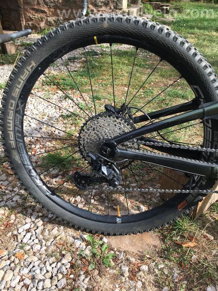 VTT tout suspendu GIANT Trance 29 1 - 6