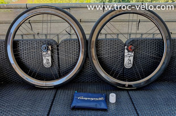 Roues vélo route carbone Campagnolo Bora Ultra WTO C23 45mm ETAT NEUF ! - 1