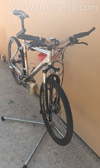 VTT Commencal, Essence, taille M/L - 15
