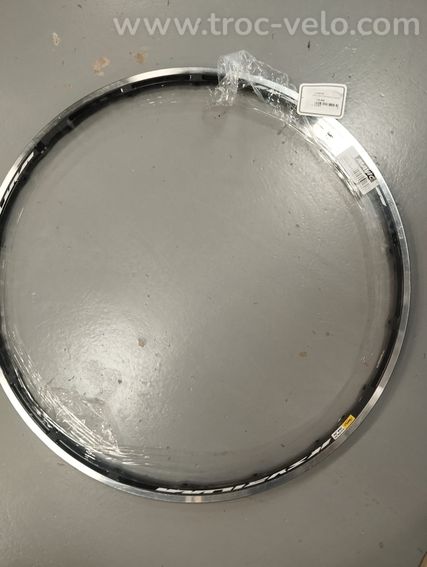 NEUF ! CERCLE MAVIC KSYRIUM SLS AVANT 700c