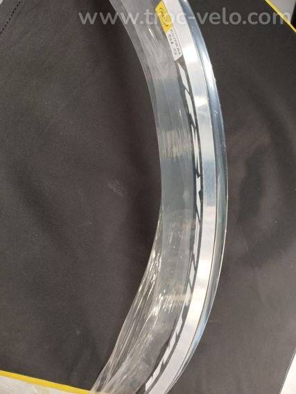NEUF ! CERCLE MAVIC KSYRIUM SLS AVANT 700c - 2