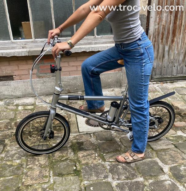 Vélo électrique pliant neuf Ahooga - 2