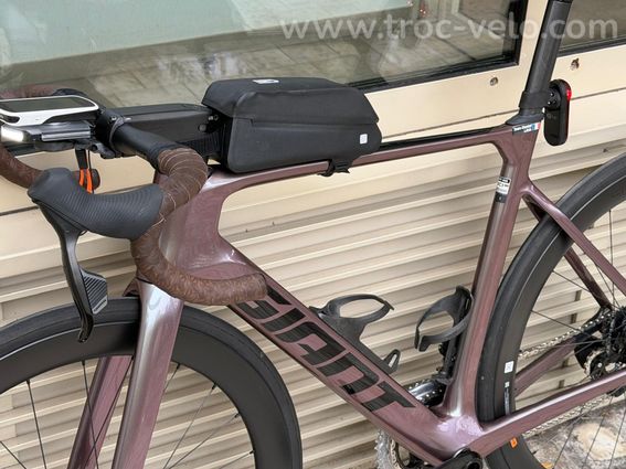 Vends Vélo Giant propel advance 1 complet + une paire de roues DT SWISS neuves - 10