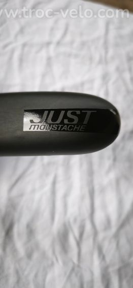 Vend selle de marque Moustache - 2
