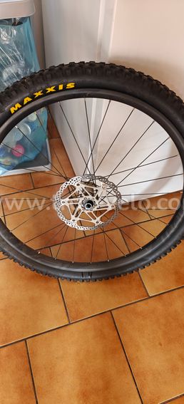 Roues av + ar spécialisés carbonne 29 pouces