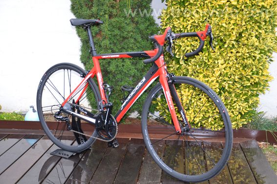 Velo Dedacciai Vertigine, Jantes Campagnolo Shamal Mille, Potenza 11v - 2
