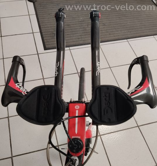 A vendre, un vélo de chrono/triathlon Fuji D6 3.0, taille M/L (modèle 2012) - 2