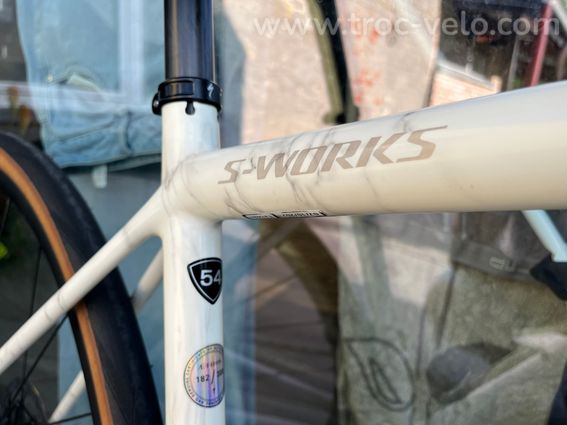 SWORKS AETHOS édition limitée couleur blanc marbré  - 4