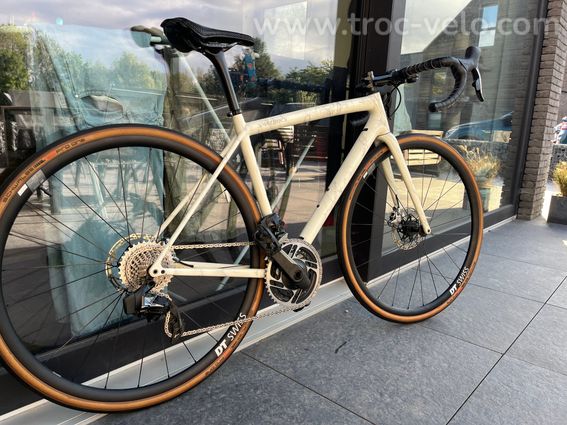 SWORKS AETHOS édition limitée couleur blanc marbré  - 5