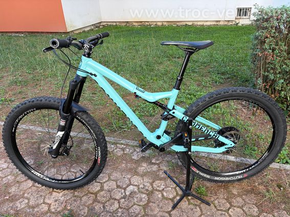 VTT Commencal Meta AM V4 - 2