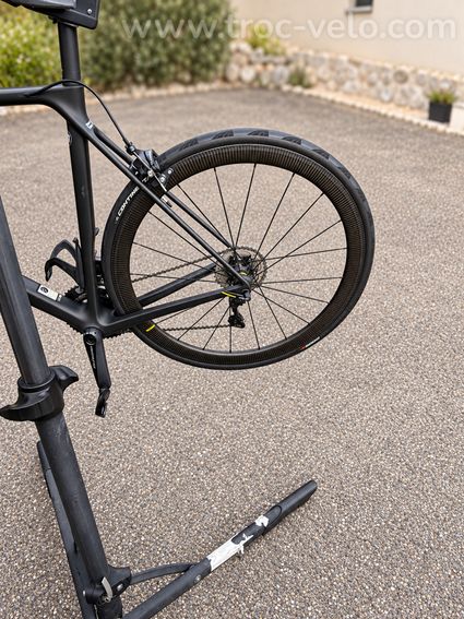 Canyon Ultimate CF SLX 8.0 Di2 – Mavic Cosmic Pro Carbon – Taille L - 2